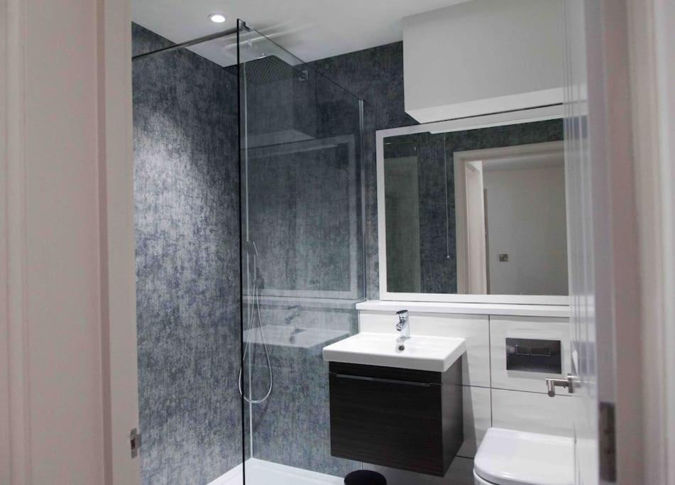 Stunning 2 Bed Apartment With Sea Views, ペンザンス エクステリア 写真