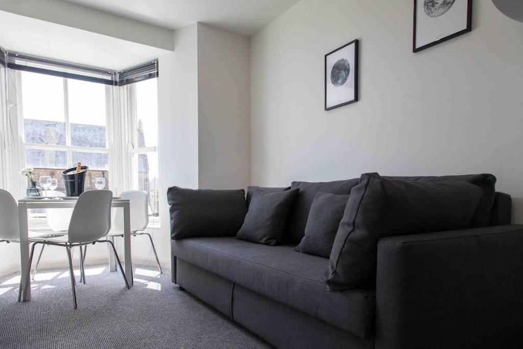Stunning 2 Bed Apartment With Sea Views, ペンザンス エクステリア 写真