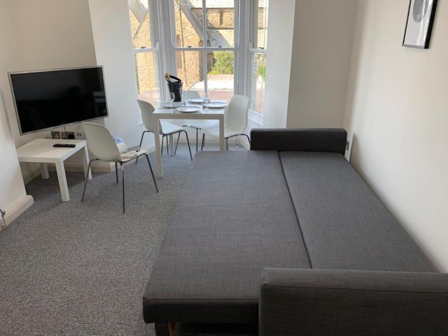 Stunning 2 Bed Apartment With Sea Views, ペンザンス エクステリア 写真