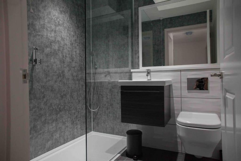 Stunning 2 Bed Apartment With Sea Views, ペンザンス エクステリア 写真