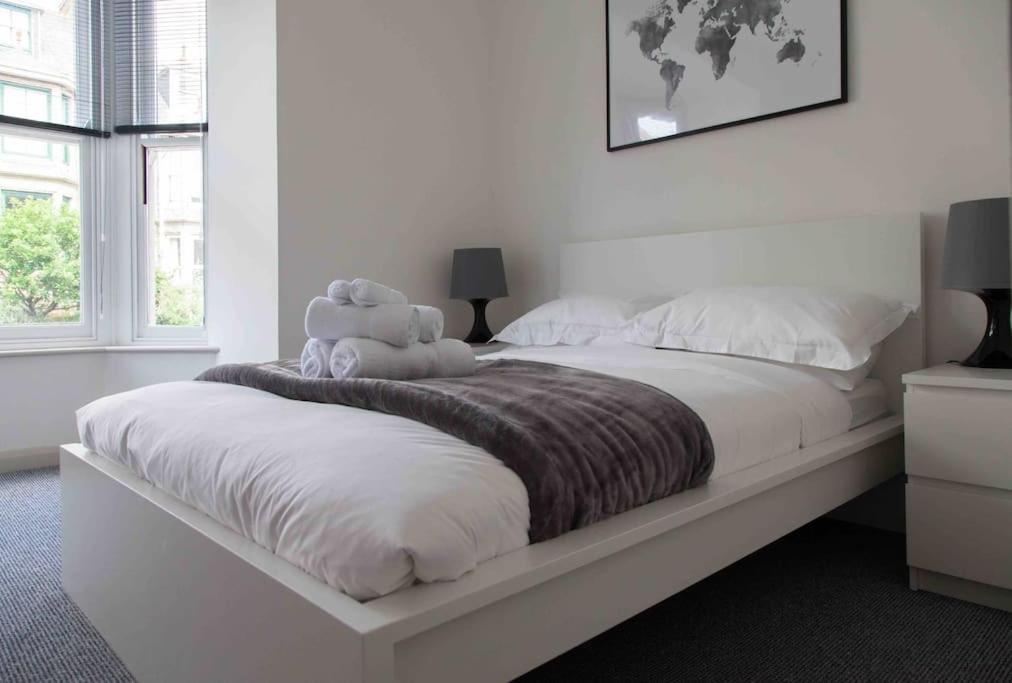 Stunning 2 Bed Apartment With Sea Views, ペンザンス エクステリア 写真