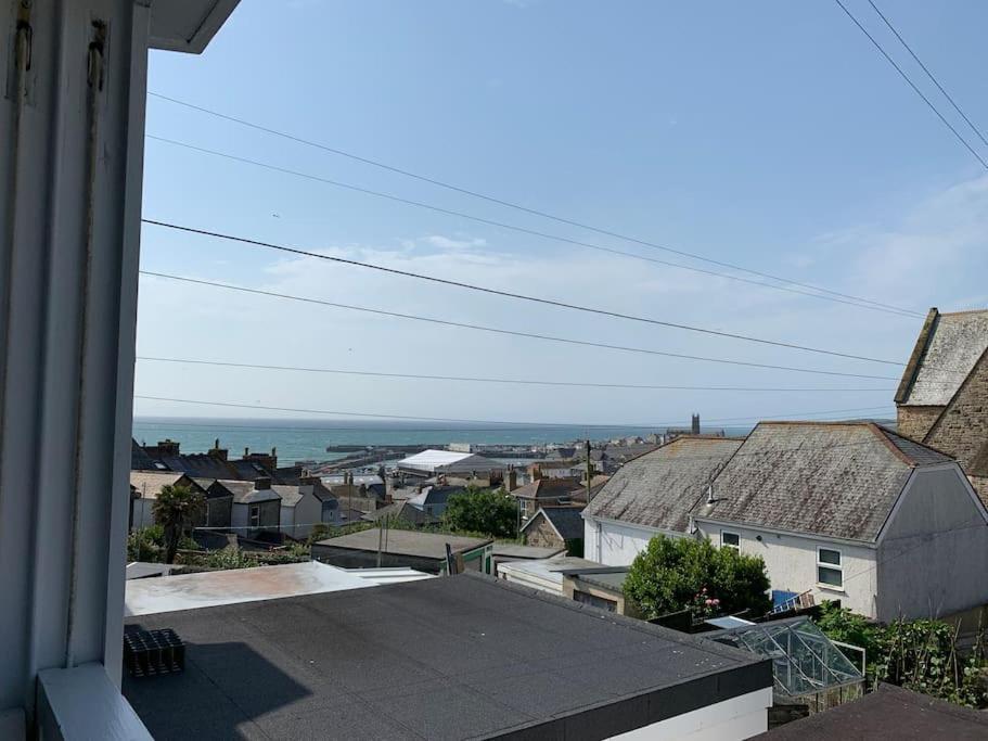 Stunning 2 Bed Apartment With Sea Views, ペンザンス エクステリア 写真
